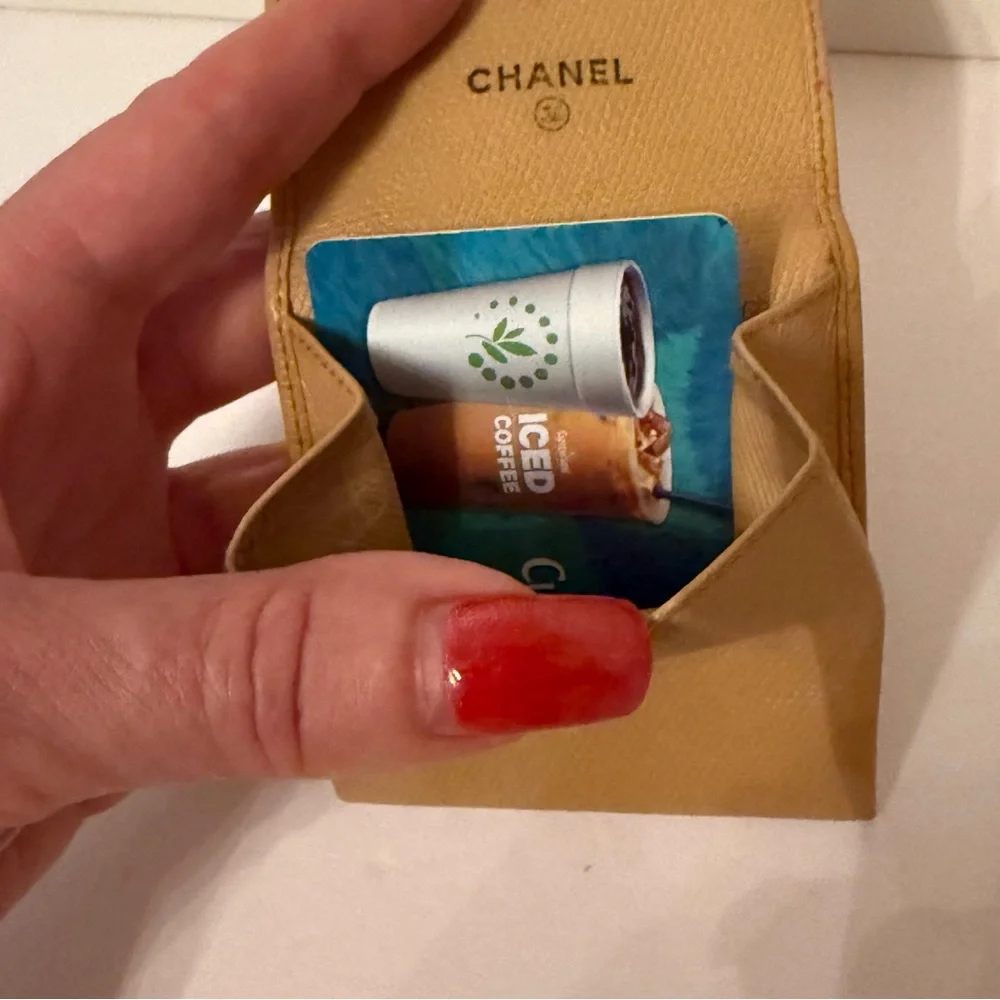 CHANEL COIN CASE WALLET TAN CALFSKIN LEATHER GOLD TONE COCO SNAP AUTHENTIC CARD - Picture 14 of 15